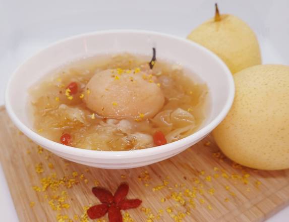P6.Peach Gum Stewed Pear 桃膠杞子桂花雪耳燉原梨